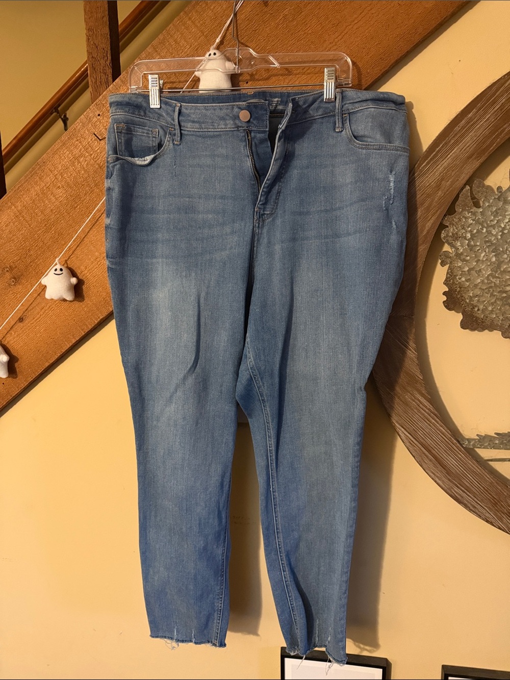 Old Navy Light Wash Skinny Jeans